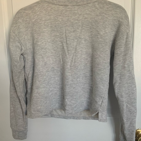 Forever 21, Grey Super Mario Graphic Crewneck Cropped Sweater, Size: Small - Picture 2 of 3